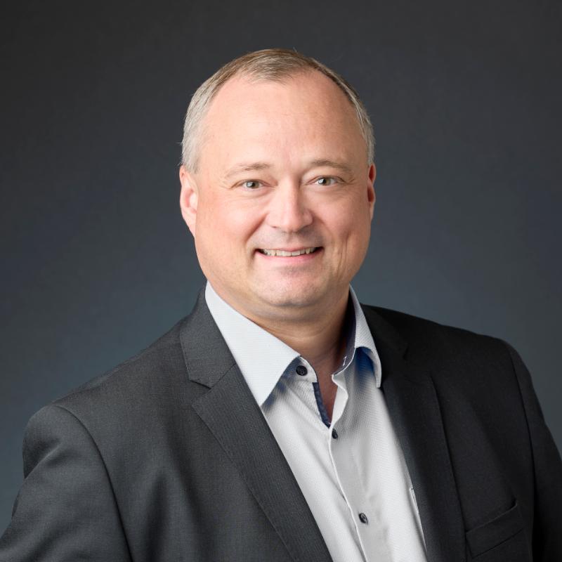 Lars L. Larsen